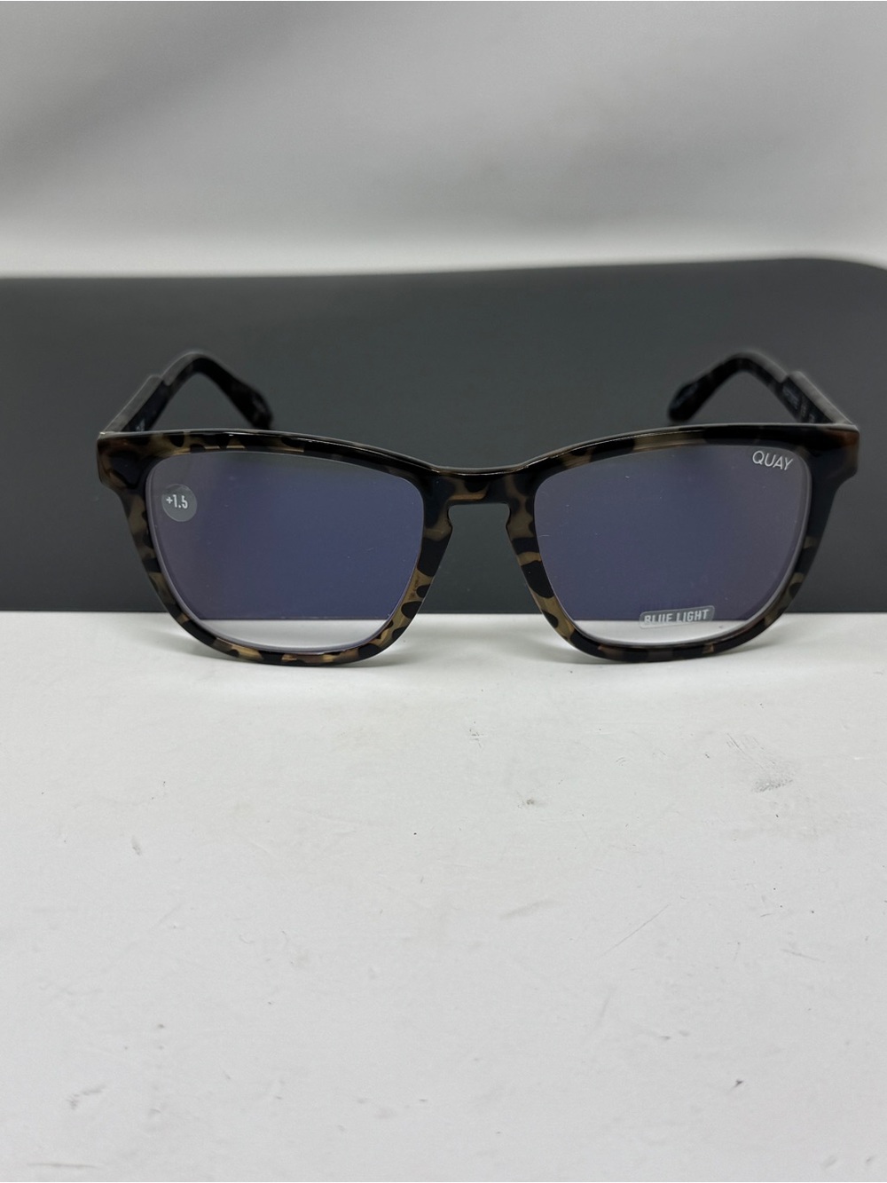 Quay Hardwire Blue Light Glasses reading glasses + 1.50 tortoise